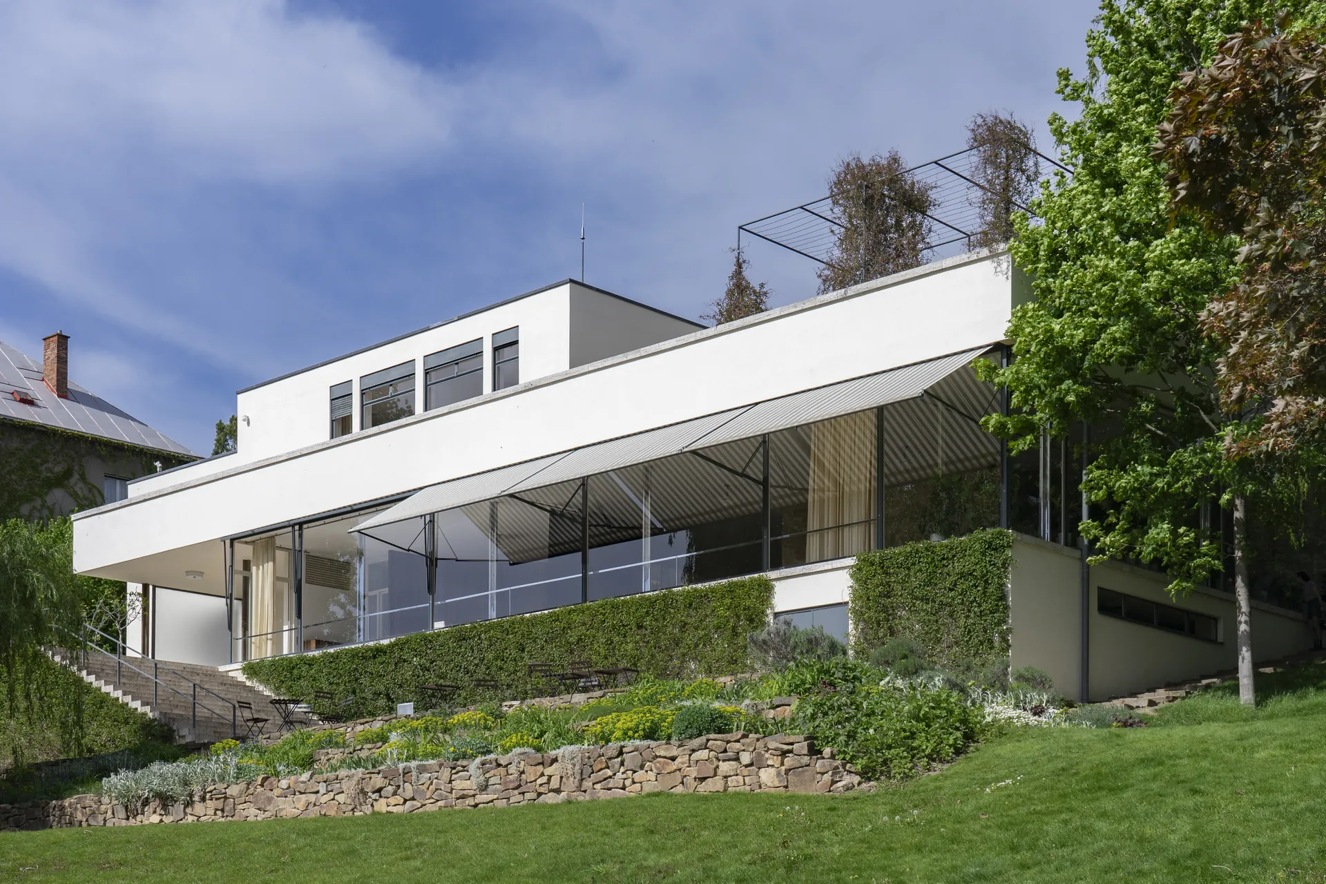 Vila Tugendhat v měřítku: od architektury k 3D tištěnému modelu
