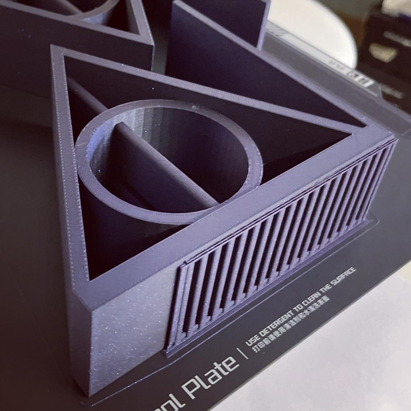 3d-tisk-zarazka-knih-2